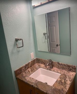 Bathroom Flooding in Tampa, FL (2)